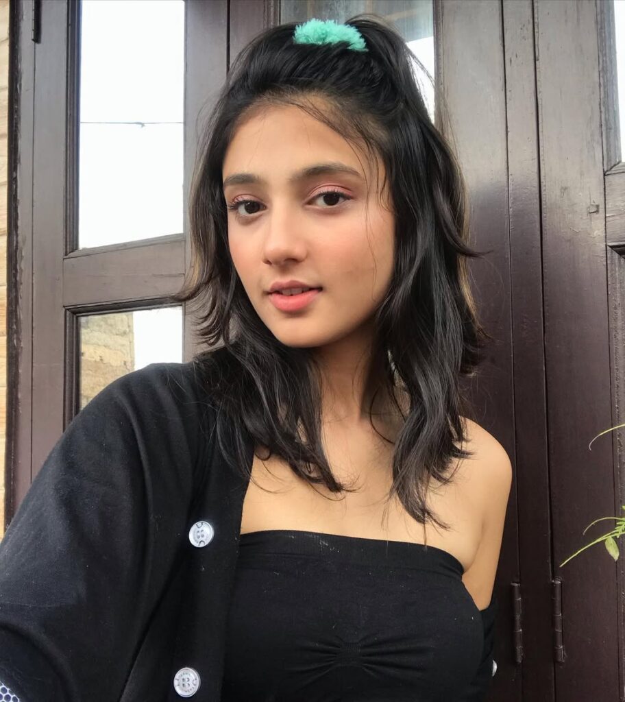 ritika nayak hot pics